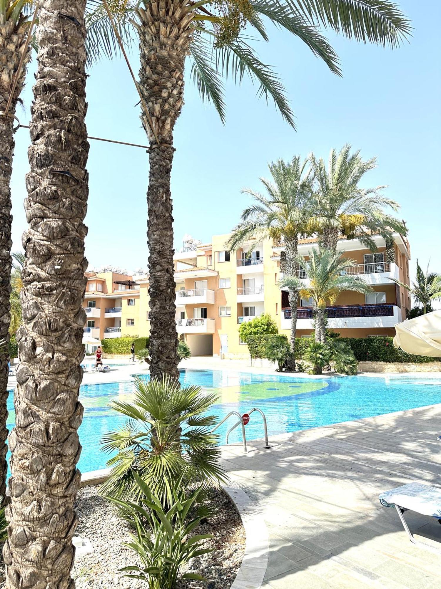 H&O Golden Sun Suite Paphos Exterior foto